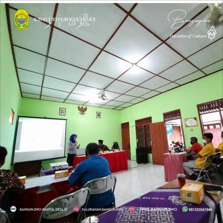 UST Yogyakarta melaksanakan Pengabdian Masyarakat tentang Pengelolaan Keuangan Desa di Bangunjiwo